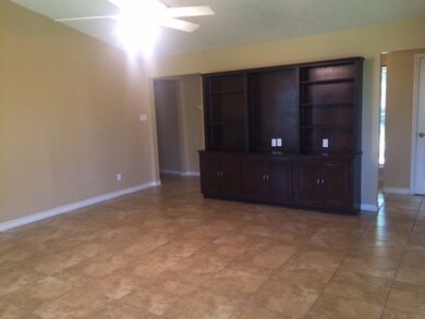 1504 Wildrose Ln, Laredo, TX 78041 - photo 2