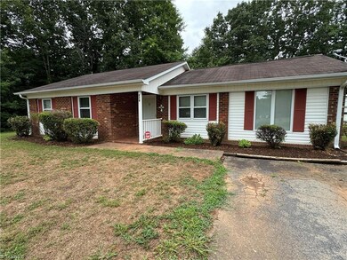 218 Ravenwood Ct, King, NC 27021 - photo 6