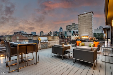 614 E North St, Indianapolis, IN 46204 - photo 2