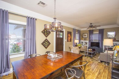 Dining area 1