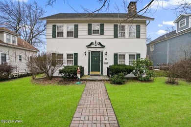 110 W High St, Milford, PA 18337 - photo 2