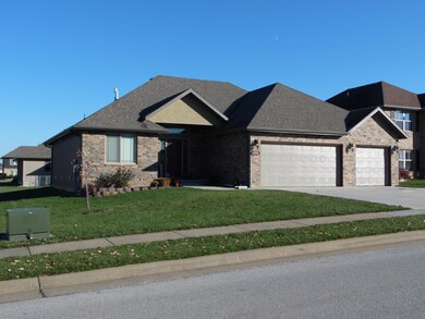 1394 S Natchez Rd, Republic, MO 65738 - photo 2