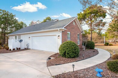 285 Queens Way-5
