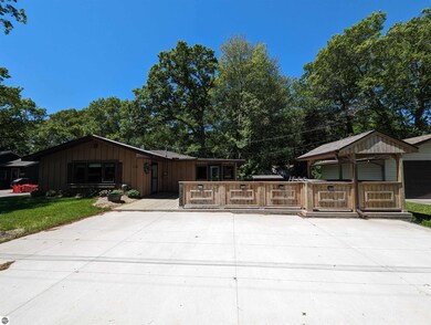 1032 S 11th St, Au Gres, MI 48703 - photo 2