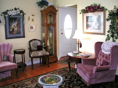 unlisted-address, Everett, WA 98201 - photo 2