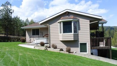 Side of home 2-001