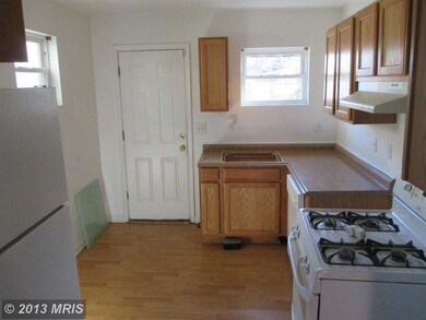 907 Bennett Place, Baltimore, MD 21223 - photo 3
