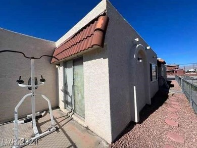 5305 W Cheyenne Ave unit 3, Las Vegas, NV 89108 - photo 2