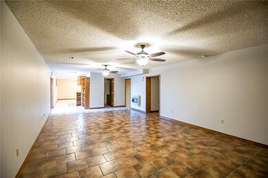 626 Madison 4033, Elkins, AR 72727 - photo 5