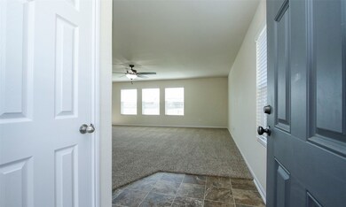 9982 Chimney Swift Ln, Conroe, TX 77385 - photo 6