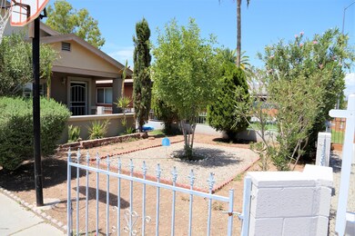 Sirrine Front yard