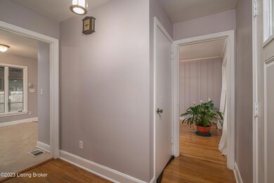 1346 Frances Dr, New Albany, IN 47150 - photo 7