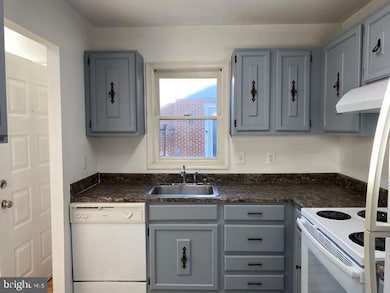 15116 Laurel Oaks Ln, Laurel, MD 20707 - photo 2