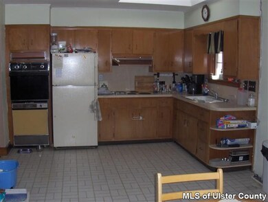 43 Reservoir Rd, Highland, NY 12528 - photo 2