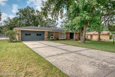 8136 Parkridge Cir N, Jacksonville, FL 32211 - photo 2