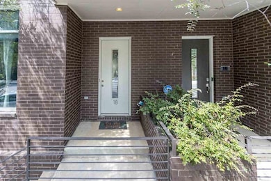 18 W Georgia Ave, Memphis, TN 38103 - photo 2