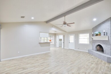 1139 Sally Anne Dr, Rosenberg, TX 77471 - photo 2