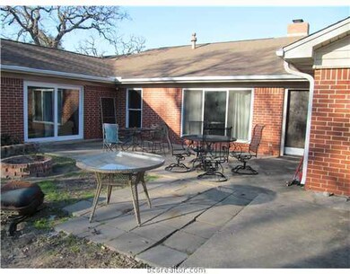 1804 Shadowwood Dr, College Station, TX 77840 - photo 6