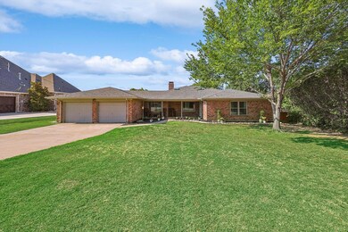 8612 Martin Dr, North Richland Hills, TX 76182 - photo 3