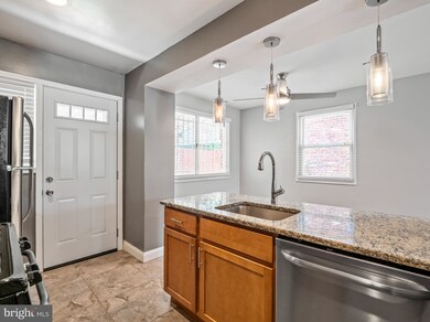 4225 H St SE, Washington, DC 20019 - photo 3