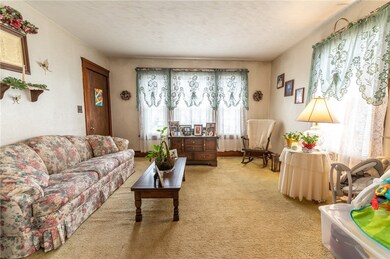 58 Bucklin St, Pawtucket, RI 02861 - photo 2