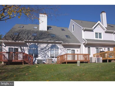 18 W Jonathan Ct, Kennett Square, PA 19348 - photo 2