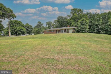 9555 Sharon Ave, La Plata, MD 20646 - photo 4