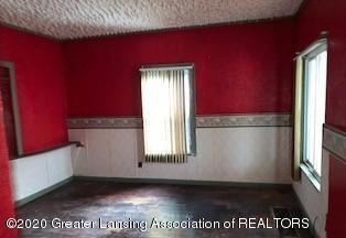 914 W Willow St, Lansing, MI 48915 - photo 5