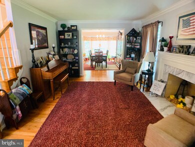 8604 Oak Chase Cir, Fairfax Station, VA 22039 - photo 7