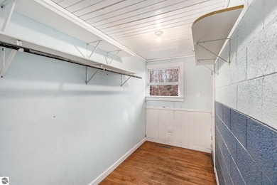 1875 W Division St, Cadillac, MI 49601 - photo 7