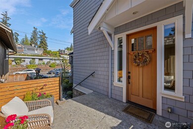 656 Daley St unit 102, Edmonds, WA 98020 - photo 2