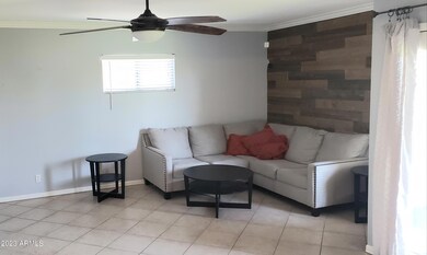 Family room 2