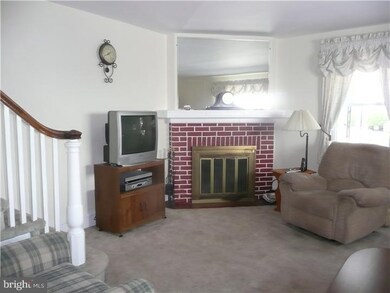 4024 Lasher Rd, Drexel Hill, PA 19026 - photo 2