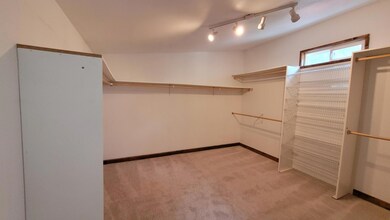 M.master closet