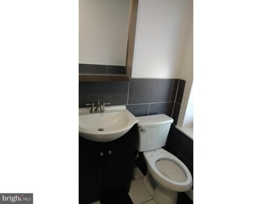 4529 Wilde St unit 2, Philadelphia, PA 19127 - photo 7