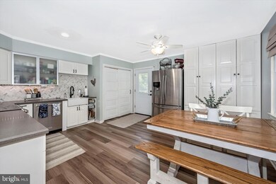 917 W Benning Rd, Galesville, MD 20765 - photo 6