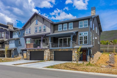 1_Front-Exterior_1800x1200_3866580