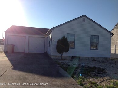 89 Wind Jammer Ct, Bayville, NJ 08721 - photo 3