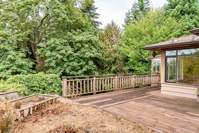 4446 W Mercer Way, Mercer Island, WA 98040 - photo 3