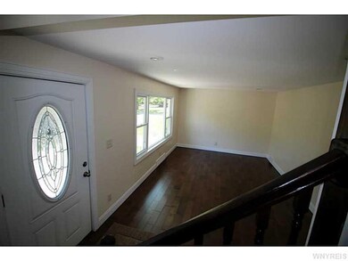 1484 Forbes St, North Tonawanda, NY 14120 - photo 5