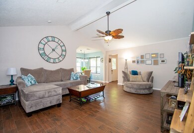 17023 Townes Rd, Friendswood, TX 77546 - photo 4