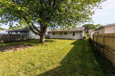 1811 E 22nd St, Muncie, IN 47302 - photo 6