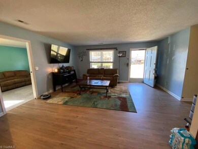 510 Weatherford Dr, King, NC 27021 - photo 5