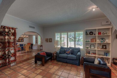 005_Living & Dining Room