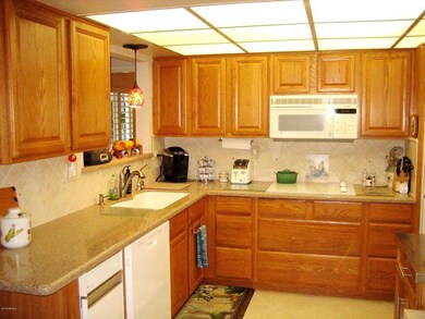 17611 N Calico Dr, Sun City, AZ 85373 - photo 2