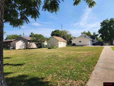 600 600 N Jefferson St, New Ulm, MN 56073 - photo 2