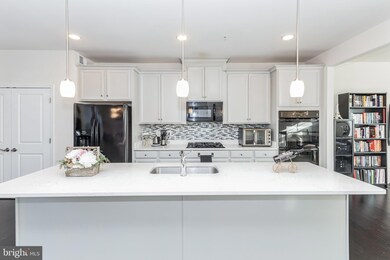 3122 Belair Gate Ln, Landover, MD 20785 - photo 4