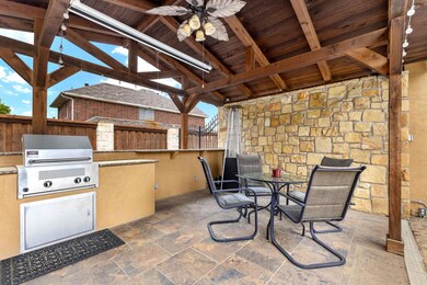 2853 Naples Dr, Hurst, TX 76054 - photo 3