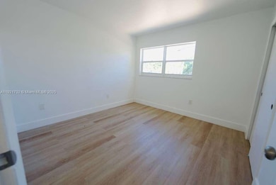 11316 Peachtree Dr unit 1, Miami, FL 33161 - photo 5