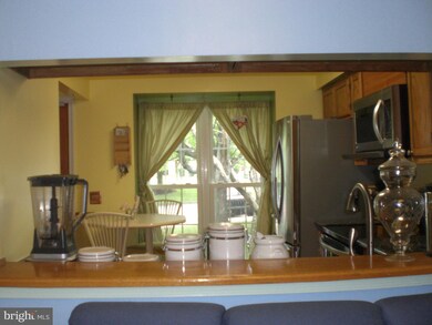 9605 Lambeth Ct, Columbia, MD 21046 - photo 3